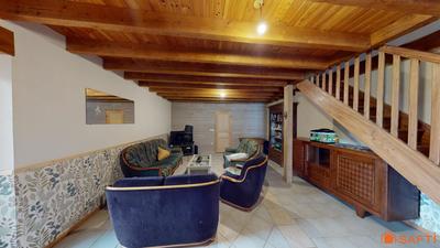 Maison - 205 m² - 5 pièces