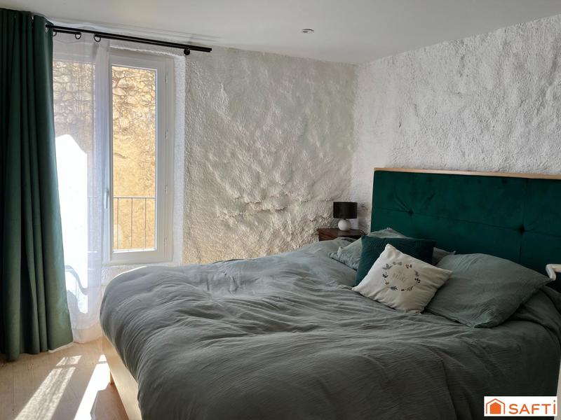 Maison - 180 m² - 6 pièces