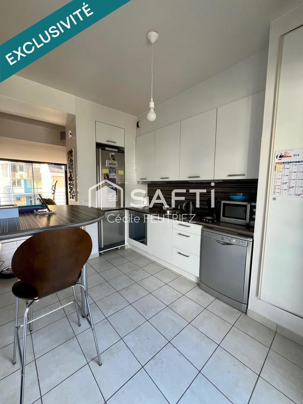 Appartement - 100 m² - 4 pièces