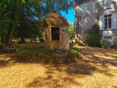 Château - 870 m² - 43 pièces