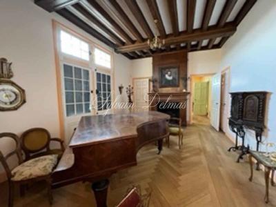 Château - 1 000 m² - 16 pièces