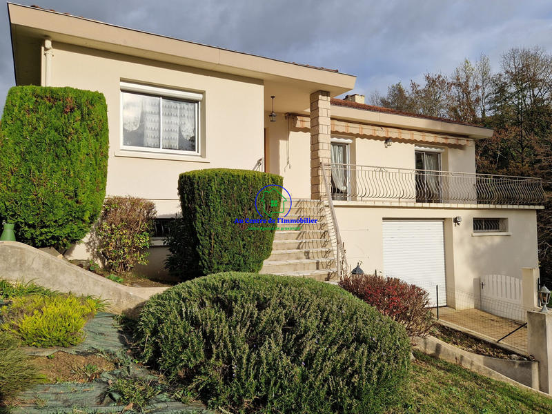 Maison traditionnelle - 129 m² - 6 pièces