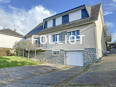 Maison - 123 m² - 6 pièces