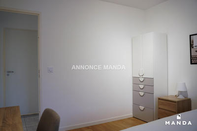 Chambre - 10 m² - 4 pièces