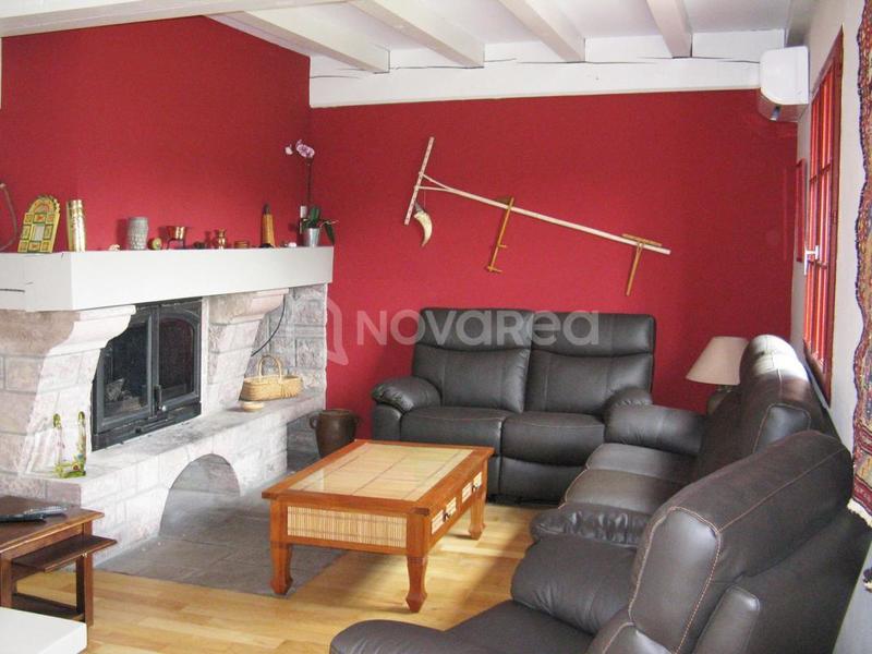 Maison - 376 m² - 14 pièces