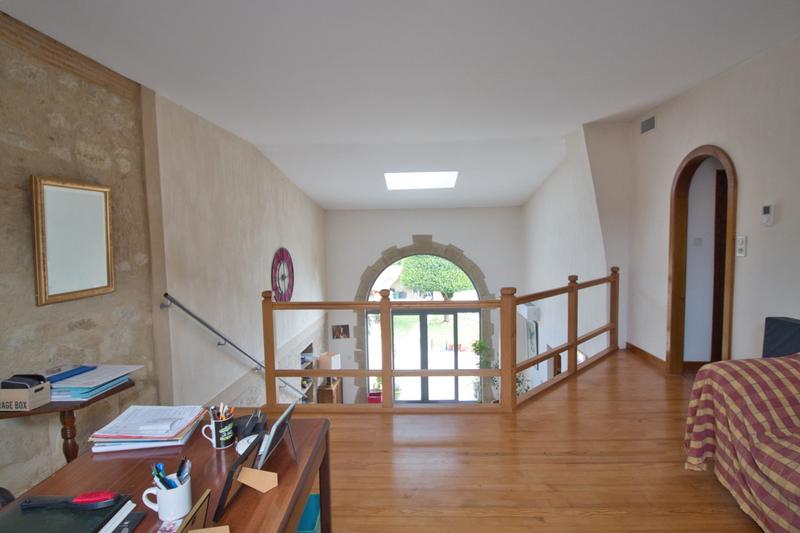 Maison ancienne - 180 m² - 6 pièces