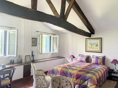 Maison - 272 m² - 6 pièces