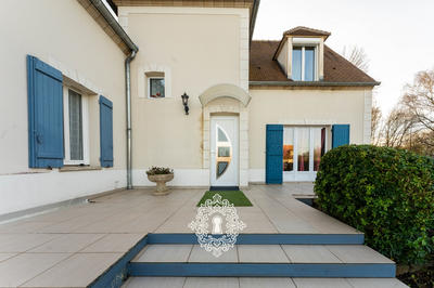 Maison - 195 m² - 7 pièces