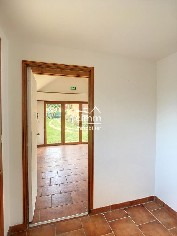 Bureau - 20 m² - 2 pièces