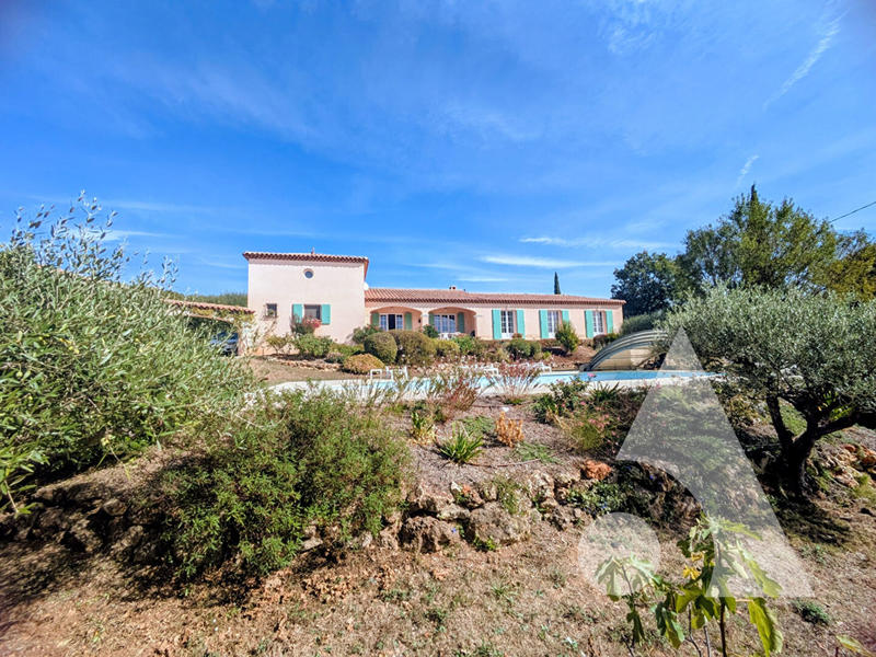 Villa - 142 m² - 5 pièces