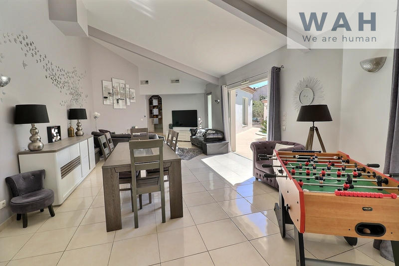 Maison - 140 m² - 5 pièces