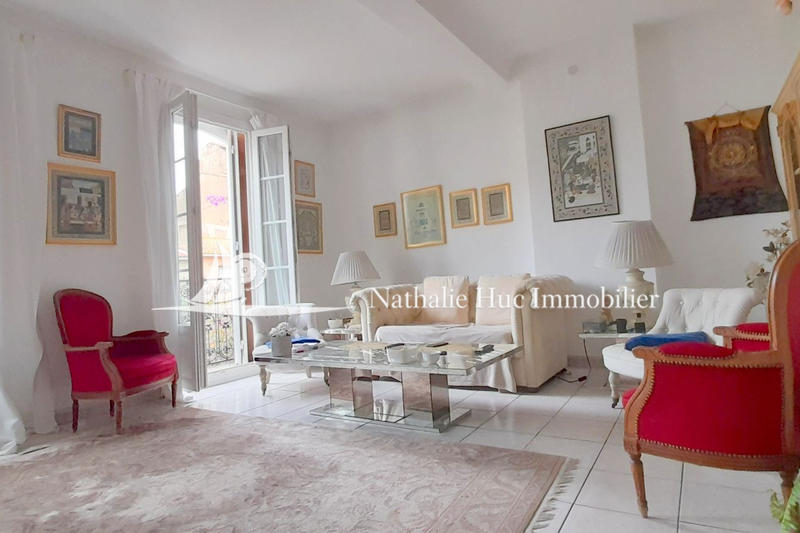 Maison de maîtres - 300 m² - 12 pièces