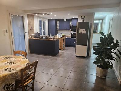 Villa - 98 m² - 5 pièces