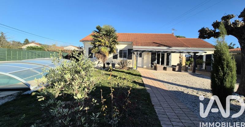 Maison - 98 m² - 5 pièces