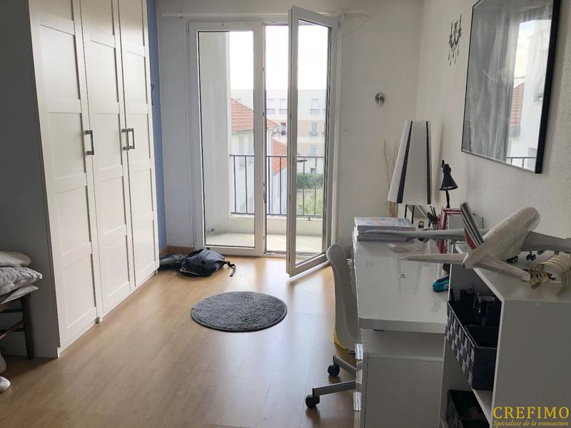 Maison - 182 m² - 7 pièces