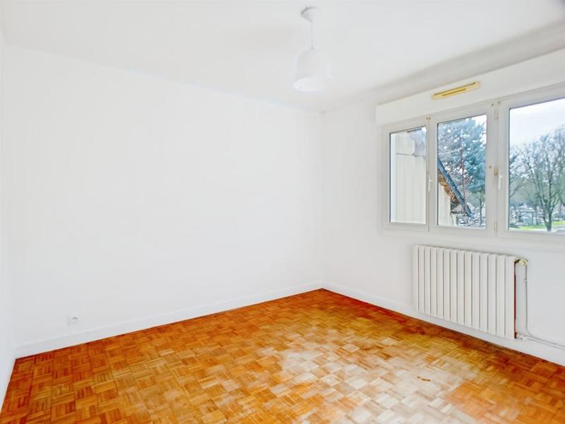 Maison - 96 m² - 5 pièces