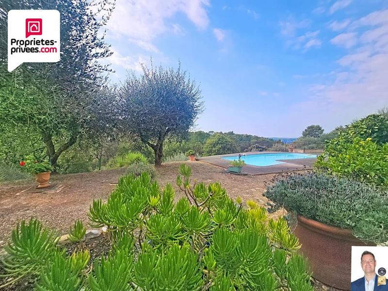 Villa - 161 m² - 5 pièces