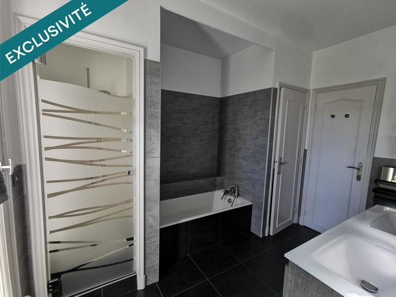 Maison - 300 m² - 11 pièces