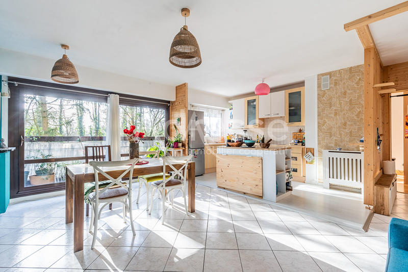 Appartement - 92 m² - 4 pièces