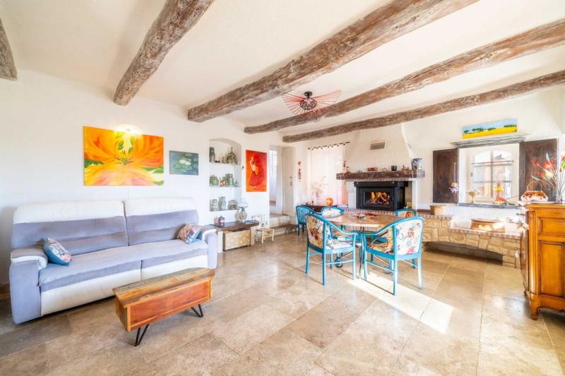 Maison en pierre - 212 m² - 5 pièces