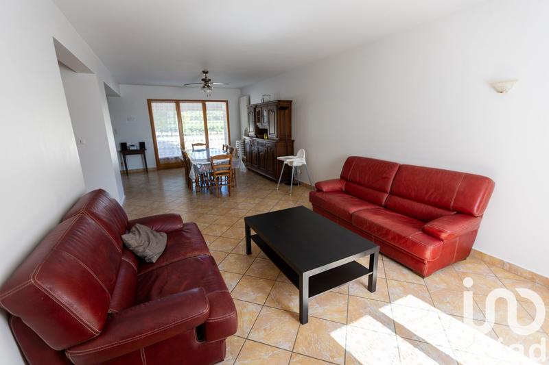 Maison - 980 m² - 5 pièces