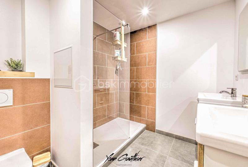 Corps de ferme - 181 m² - 8 pièces