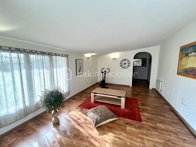 Maison - 185 m² - 6 pièces