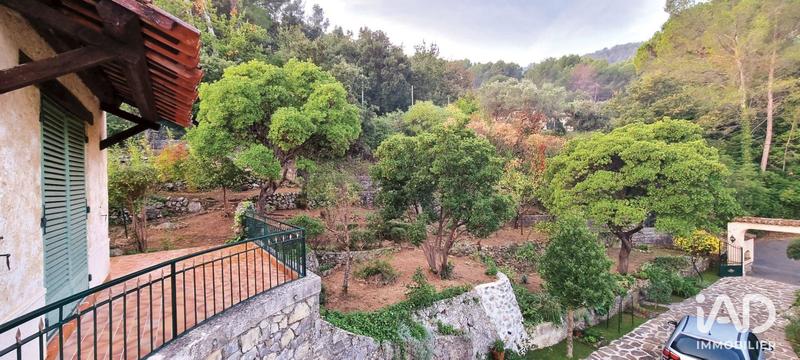 Maison - 180 m² - 4 pièces