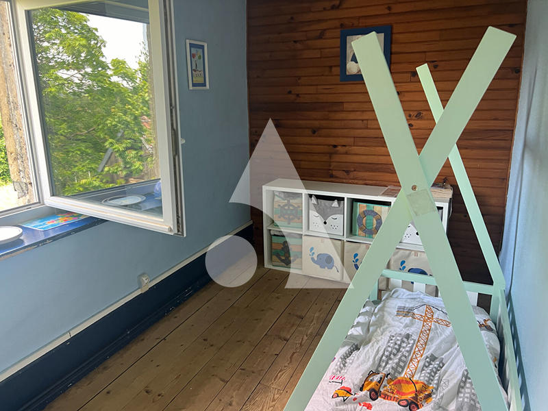 Maison - 188 m² - 8 pièces