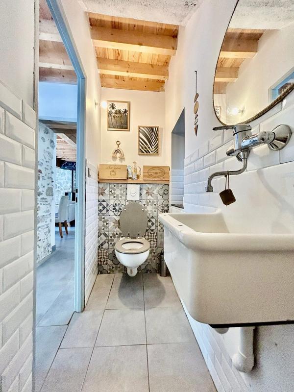 Bastide - 230 m² - 6 pièces