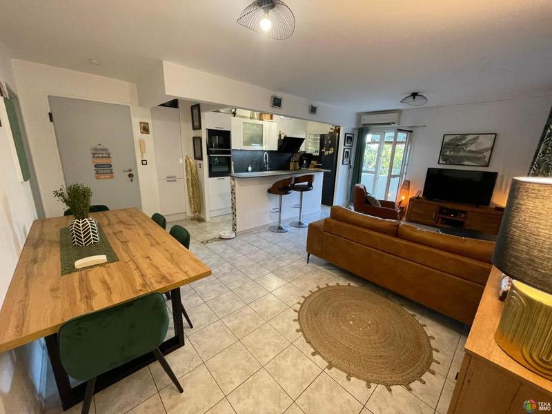 Appartement - 65 m² - 3 pièces