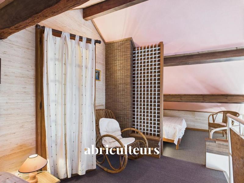 Maison ancienne - 186 m² - 6 pièces