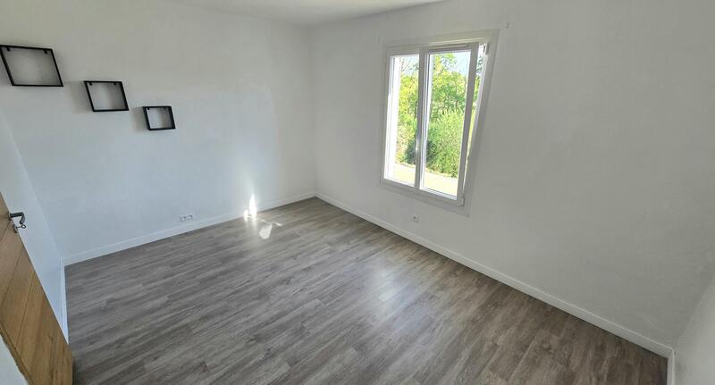 Villa - 100 m² - 5 pièces