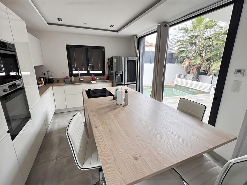 Maison - 148 m² - 4 pièces