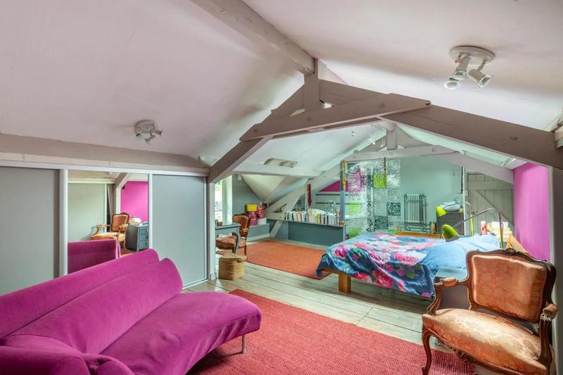 Maison - 320 m² - 8 pièces