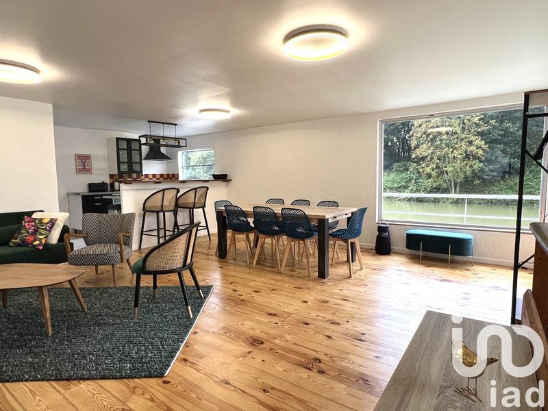 Maison - 440 m² - 12 pièces