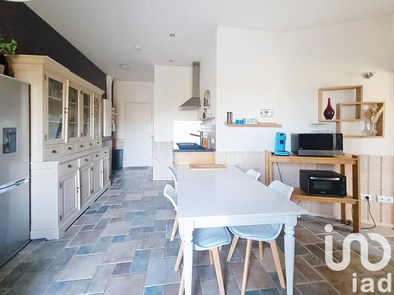 Maison - 233 m² - 10 pièces