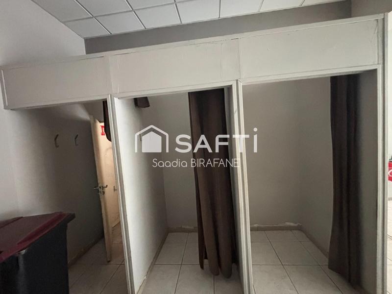 Local commercial - 140 m² - 3 pièces