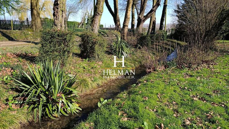 Maison - 336 m² - 13 pièces