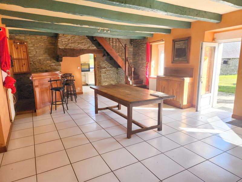 Maison - 104 m² - 4 pièces