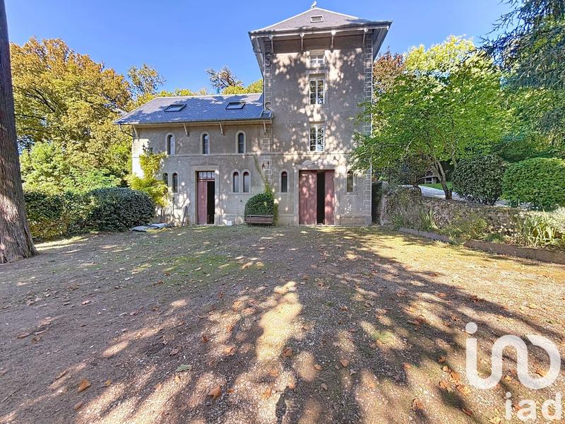 Château - 330 m² - 11 pièces