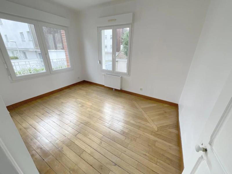 Maison - 98 m² - 5 pièces
