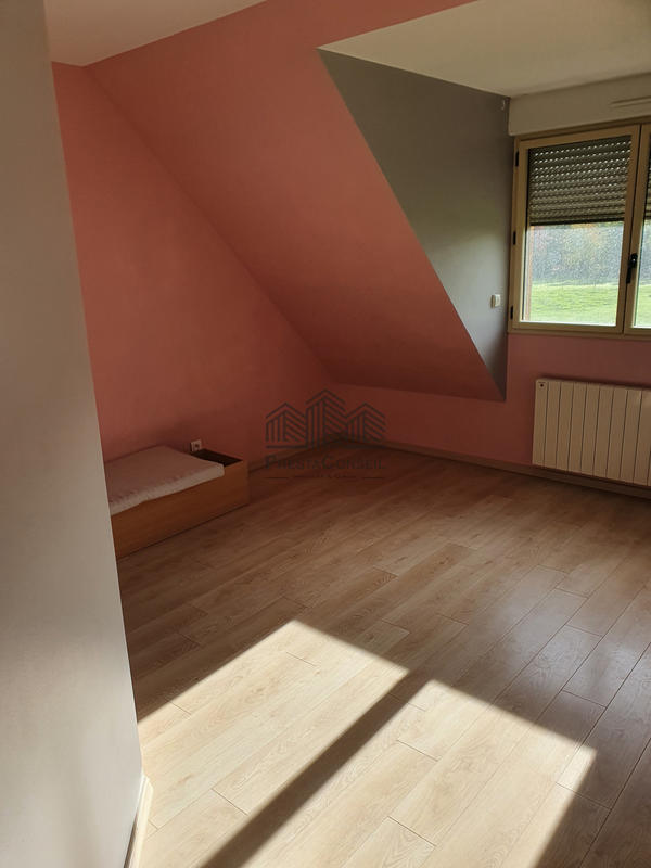 Maison - 200 m² - 6 pièces