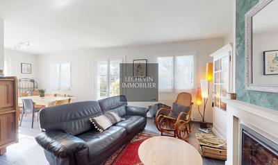 Maison - 189 m² - 7 pièces