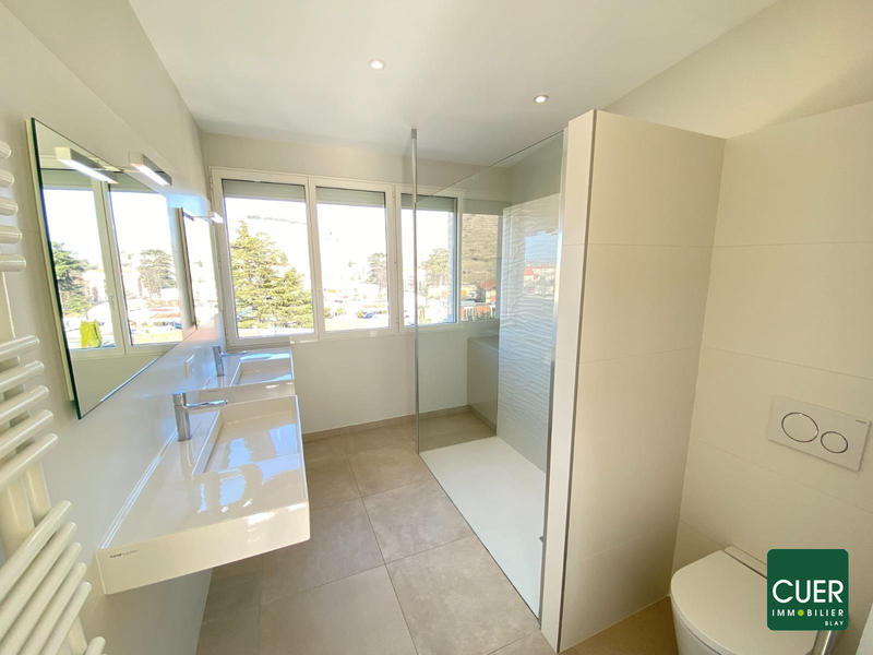 Appartement - 171 m² - 6 pièces