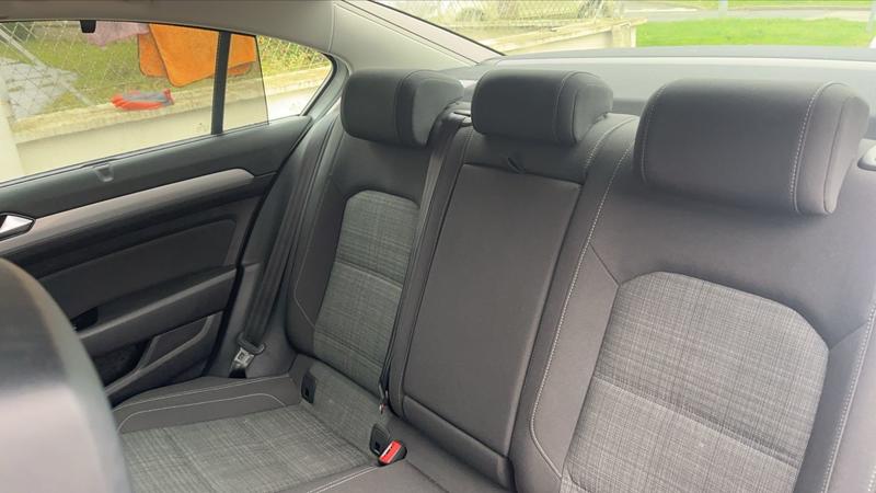 Volkswagen Passat 1.6 Tdi 120 Dsg7 Business