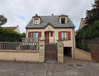 Maison - 130 m² - 6 pièces