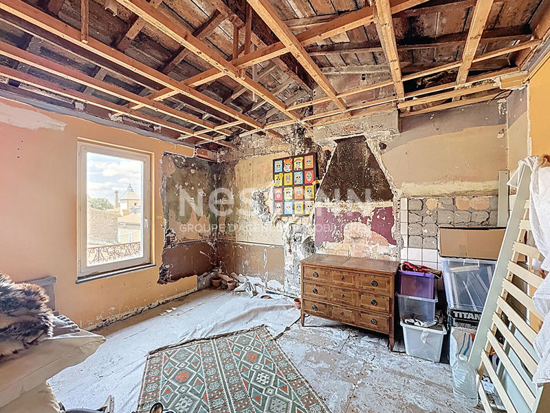 Maison - 280 m² - 6 pièces