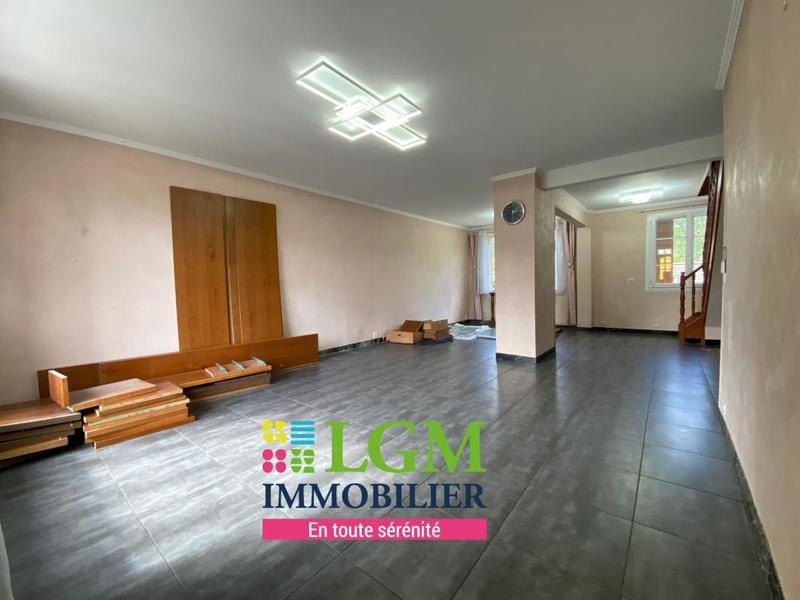 Maison - 140 m² - 6 pièces