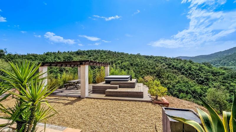 Villa - 290 m² - 8 pièces